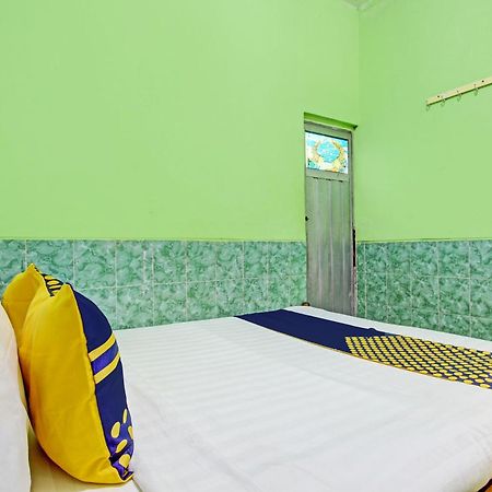 Spot On 93029 Pondok Wisata Sabar Menanti 2 班图尔 外观 照片