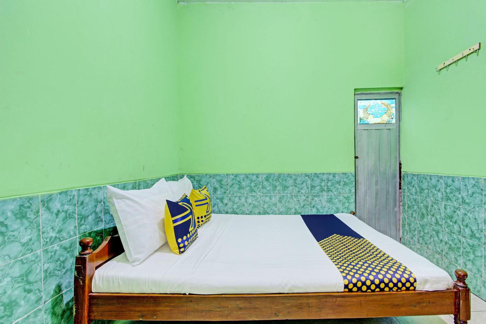 Spot On 93029 Pondok Wisata Sabar Menanti 2 班图尔 外观 照片