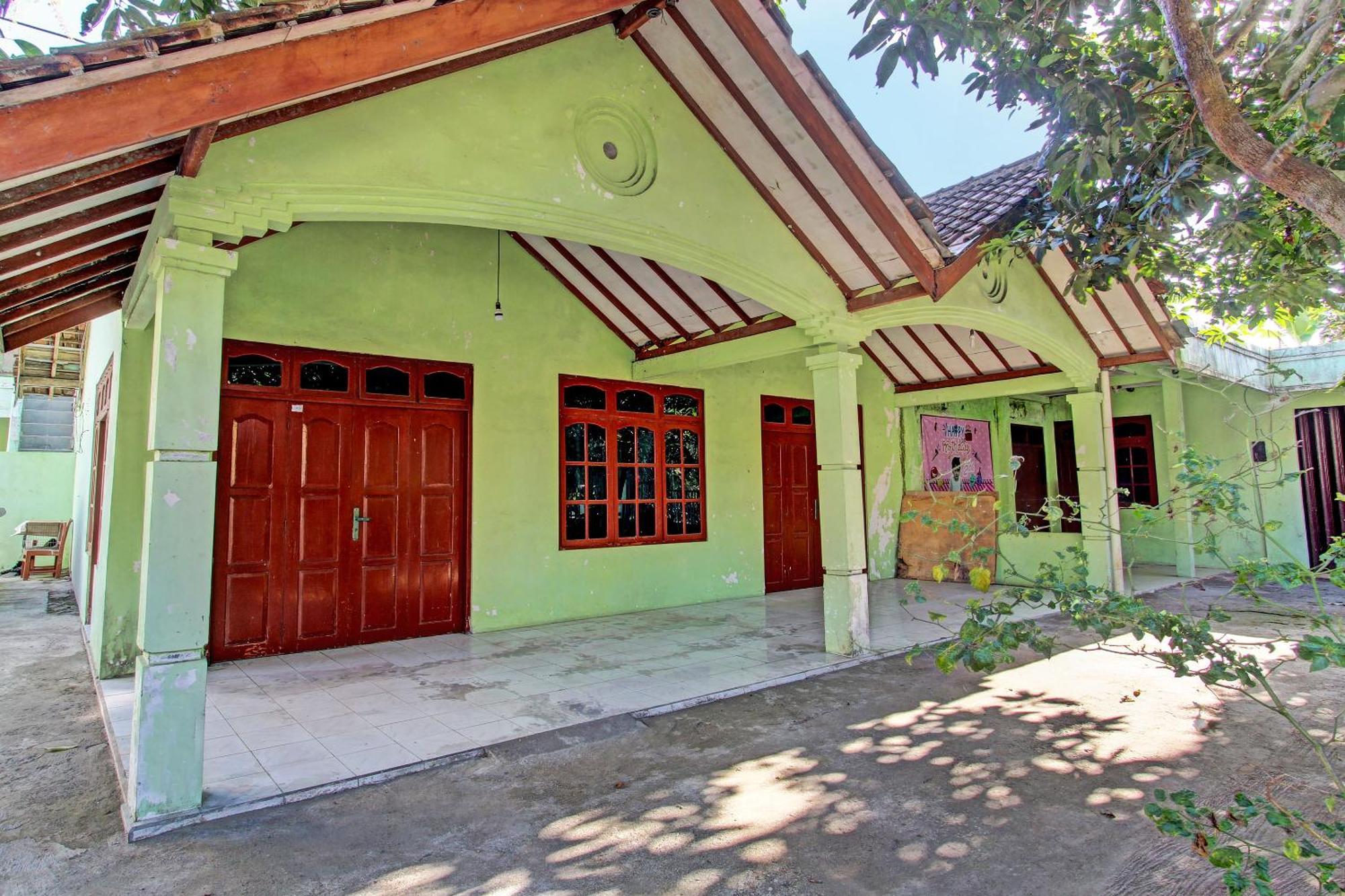 Spot On 93029 Pondok Wisata Sabar Menanti 2 班图尔 外观 照片