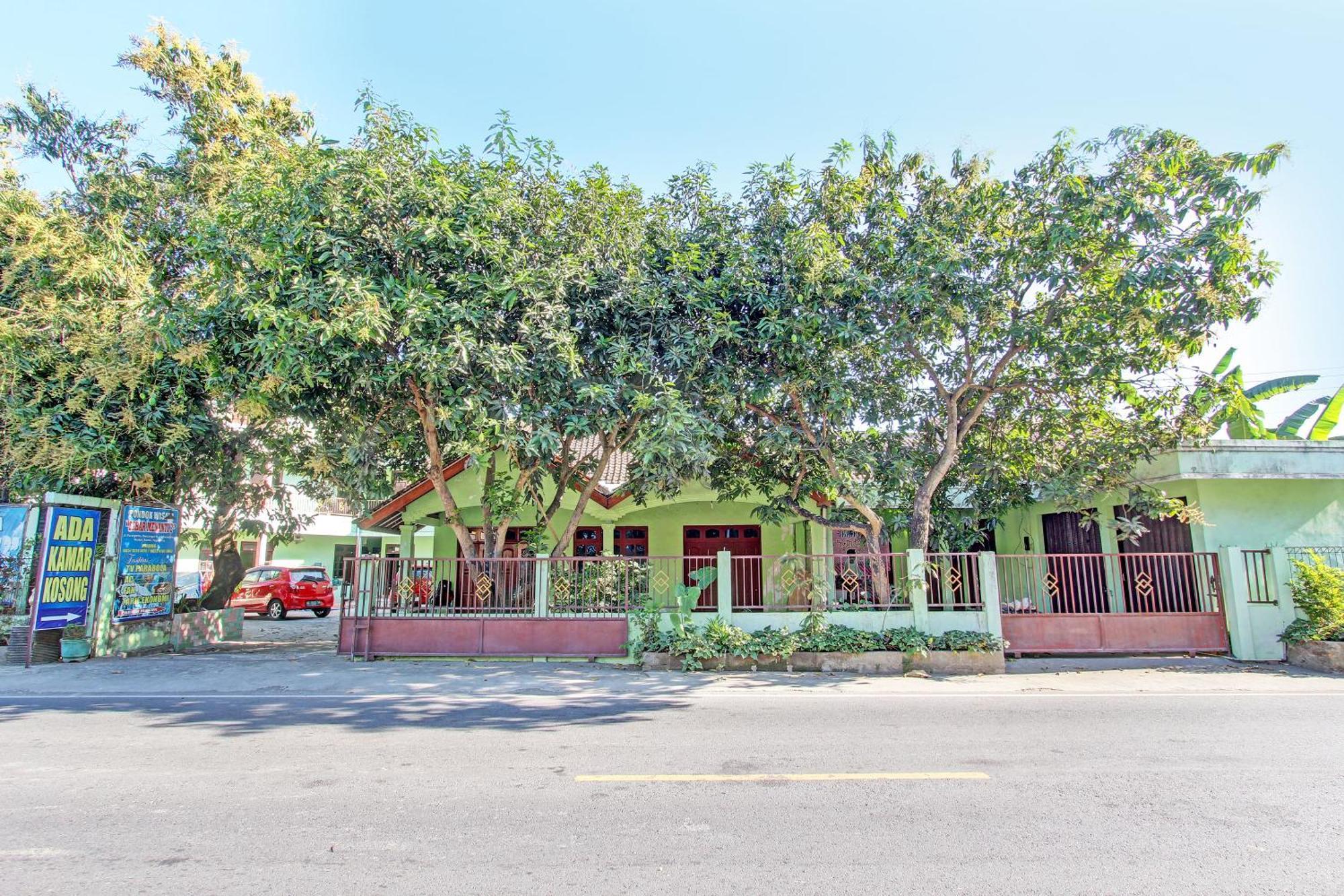Spot On 93029 Pondok Wisata Sabar Menanti 2 班图尔 外观 照片